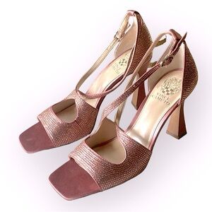 VINCE CAMUTO NWOT Sparkling Rosay Amethyst Silk Wide Stiletto Heel Barbi…